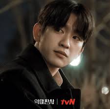 Judge lee, who believed justice could be realized in the courtroom, did not follow the orders of his superiors and sentenced the conglomerate to life in prison before being killed. K Star S Best Character Nobody S Junior Jinyoung A Name We Will Remember Mymusictaste