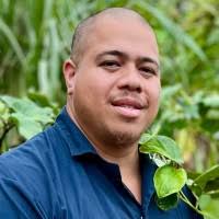 100+ "And Naeole" profiles