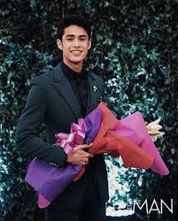 #abscbnball2018 ✨ sorry i didn't know where to put the flowers hehe thank you tito @avelbacudio for my suit, and @markranque for styling.… He Bring Flowers And Wear A Formal Attire For Our Dinner Date How Sweet Donny Pangilinan Donny Pangilinan Wallpaper Boy Crush