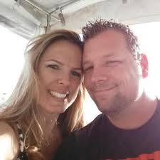 Danielle Buzzell and Damian Slocum's Wedding Registry