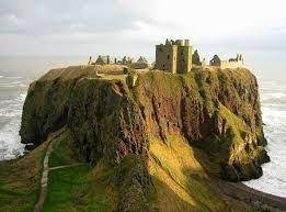 Vyberte si ty nejlepší památky a atrakce a vytvořte si z nich svůj vlastní itinerář. Skotsko Scotland Castles Places To Travel Places To Go