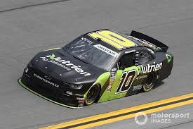 Looking for the best car deal in charlotte nc 28206? Un Camion De Nascar Choco Camino A Kansas