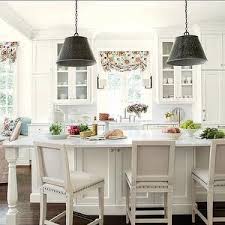 Suzanne Kasler Kitchens Benjamin Moore Linen White Cream Cabinets Cream Kitchen Cabinets Kitchen Inspirations Updated Kitchen House Beautiful Kitchens