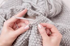 Sie können frei wählen zwischen zopfmustern, lochmustern und anderen hübschen strickmustern. Stricken Die Besten Anleitungen Brigitte De