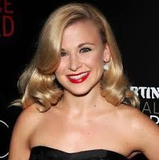 Guest Curator Leura Fine of Laurel & Wolf Selects Her Favorite Works