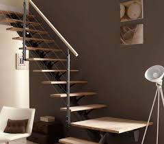 Escalier Les Modeles D Escaliers Prets A Monter Cote Maison Idees Escalier Escalier Bois Escalier Quart Tournant