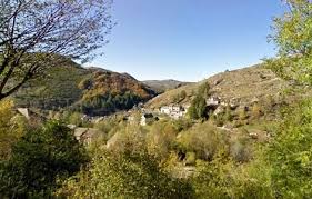 Detailed 6 day hill, mountain and summit forecasts for up to 5 different elevations per mountain. The Cevennes National Park