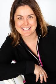 Camille Bisson's Instagram, Twitter & Facebook