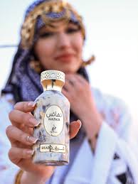 Al Khadlaj Perfumes Industry, perfume and cosmetic company, 21, 20 Street,  Industrial Area 11, Al Senaiyat, Sharjah — Yango Maps