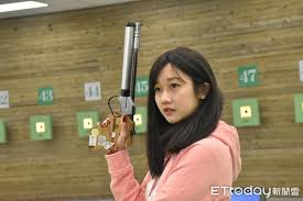 16:00 奧運 吳佳穎/田家榛 射擊 女子10公尺空氣手槍. è­‰ä»¶å¦¹ ç›¼æ±å¥§æµä¸‹é–‹å¿ƒæ·šæ°´å³ä½³ç©Žç¬'ç¨± å¿«è®Šæˆè­‰ä»¶å§äº† Ettodayé‹å‹•é›² Ettodayæ–°èžé›²