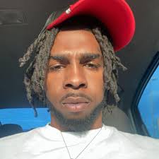 It's a lot of players in this group who may not know any of the players  prior to their time! Let's all introduce our year and position! I will  start!