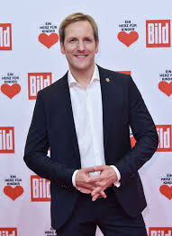 Jan hahn wurde am 22. Jeden Morgen Ein Lacheln Jan Hahns Schillernde Tv Karriere Promiflash De