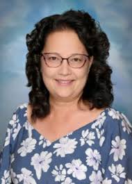 Gloria Trimble's Instagram, Twitter & Facebook