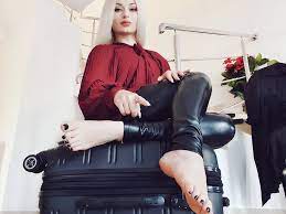 Miss Sarah's Promo Slave (@MSDPromoSlave)  X