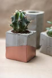 Basteln Mit Zement Vasen Oder Blumentopfe Selbermachen Beton Blumentopf Beton Zement