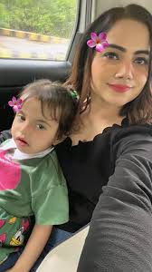 That last one might make your jaw drop 🥰🤭 . . . . #dailylife #newsanchor  #anchor #newsreader #ndtv #ndtvindia #ndtvanchor #anchorlife  #hindustanianchors #newsanchorindia #indiannewsanchor