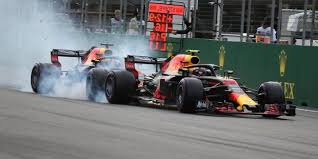 Max verstappen fliegt kurz vor schluss als führender raus, dann patzt auch lewis hamilton. Tv Ubertragung F1 Baku Ubersicht Zeitplan Live Streams
