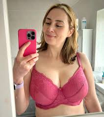 Youtube – T H I C C – MILF – Becky ConnollyBecky Magson Beckys Boudoir –  Nude - Photo 9