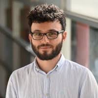 50+ perfiles de «Diego Flores»