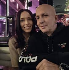 Welcome to Hillbilly Hilton in Pigeon Forge! This stunning 3 bedroom, 2  bath Smoky Mountain vacation rental sits right