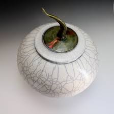 Raku Container 9 5 W X 13 Tall Anthony Rollins Keramiek Klei Sculpturen Sculpturen