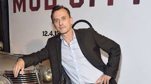 Mockingjay opens in two parts, on november 21, 2014 and november 20, 2015. Hunger Games Mockingjay Adds Heroes Actor Robert Knepper Mockingjay Hunger Games Mockingjay Movie