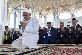 · 1 rating · 0 reviews · 2 distinct works. Dr Zulkifli Memimpin Bacaan Doa