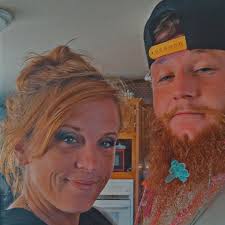 What is the best self-leveling concrete for metallics and how to fill a  3-inch gap to level out a surface?