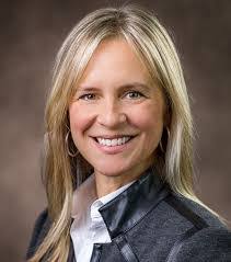 Melissa Roy's Instagram, Twitter & Facebook