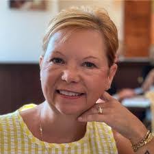 Catherine Swearingen's Instagram, Twitter & Facebook