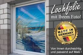 Fensterfolie kaufen sie bequem online auf folienmarkt.de rechnungskauf 30 tage milimetergenauer zuschnitt bis 40% rabatt auf rollen riesige auswahl. Sichtschutz Lochfolie Mit Eigenem Motiv Farbig Bedruckt Ifoha