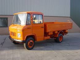 Mercedes Benz 508d Light Cargo Truck For Sale The Uk Mercedes Benz Trucks Mercedes Benz Mercedes