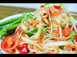Som tam (green papaya salad) and gai yang (grilled chicken), is the ultimate comforting thai food combination. Thai Food Som Tam Som Tum Thai Youtube