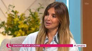 He makes his fortune by appearing in various tv shows and films. Jamie Redknapp Shares A Sweet Kiss With Girlfriend Frida Andersson Lourie Daily Mail Online