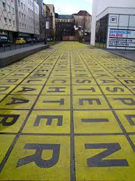 Pin By Ewa Ostrowicka On Yellow Is The New Pink Amazing Street Art Street Art Public Art