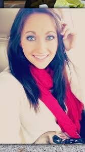 Hillary Brown's Instagram, Twitter & Facebook