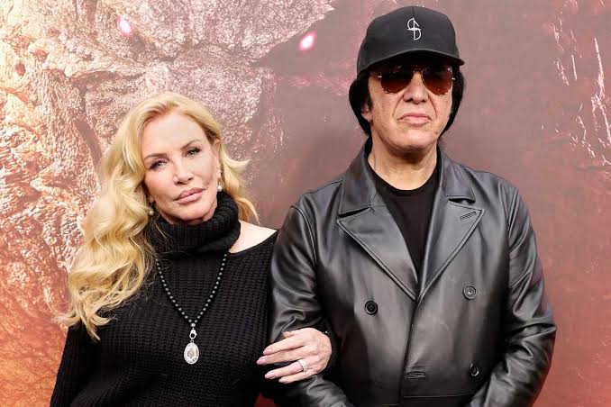 Gene Simmons Celebrates 15th Wedding Anniversary with Wife Shannon Tweed -Simmons