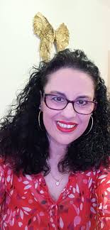 Hello everyone I like to introduce myself im krystal its nice to meet you  all