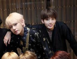 Jungkook joins a dating app and meets one the sweetest yet dominate man he has ever. Vk Kv Vkook Kookv Taekook Jungkook Taehyung Jk V Bts Bts Vkook Taekook Jungkook V