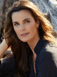 Sara Stout's Instagram, Twitter & Facebook