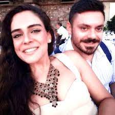 İşte sargut'un buket aydın'ın sorularına verdiği yanıtlar allah onlardan bizi ayırmasın. Buket Aydin In Esi Erce Baykal Kimdir Kac Yasinda Ne Is Yapiyor Haberler