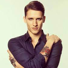 Leebo Freeman Never Looked So Good Before Menswear Freeman Love Is In The Hair