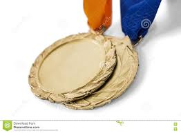 Le 26 juillet, l'haltérophile hidilyn diaz est entrée dans l'histoire des philippines, remportant pour son pays la première médaille d'or olympique en près de 100 ans. Deux Medailles D Or Olympique Image Stock Image Du Fierte Foreground 74018929