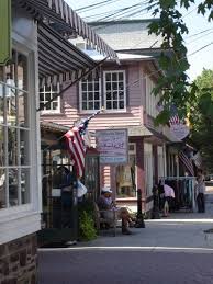 Newtown Small Towns Usa Newtown Best Vacation Destinations