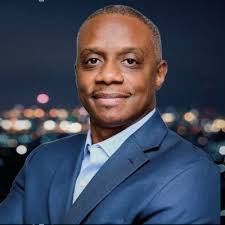 Kevin Abrahamson's Instagram, Twitter & Facebook