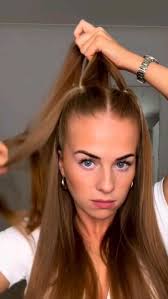 Karol Velez (karoltifani99)