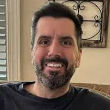 Daniel Esler's Instagram, Twitter & Facebook