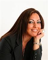 Carolyn Verde's Instagram, Twitter & Facebook