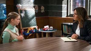 Olivia benson (mariska hargitay) and her team of detectives must work together with ada rafael barba (raúl esparza) during hoda's trial to make sure he stays behind bars. Law Order Svu Season 17 Episode 7 Review Patrimonial Burden Tv Fanatic