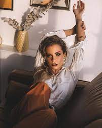 You know, those photos of a woman soaking in a silky milk bath with orange and lemon slices delicately arranged around her face. 6 Best Stay At Home Outfit Ideas You Need In Your Closet Trendsenstylez Fashion Blogger Poses Photography Poses Women Fashion Photography Poses